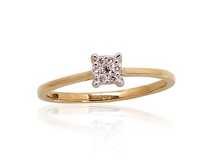 Yellow gold ring with diamonds