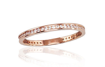 Ring aus Rotgold mit Zirkonia