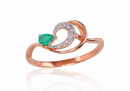 Red gold ring with diamonds and emeralds