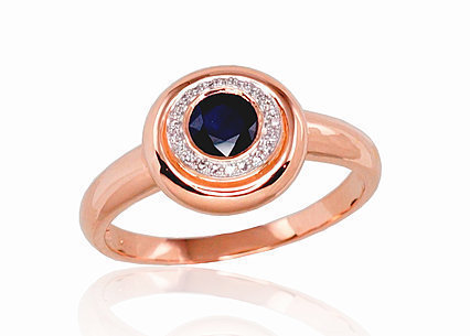 Ring aus Rotgold mit Diamanten und Saphiren