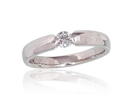 White gold ring with a diamond