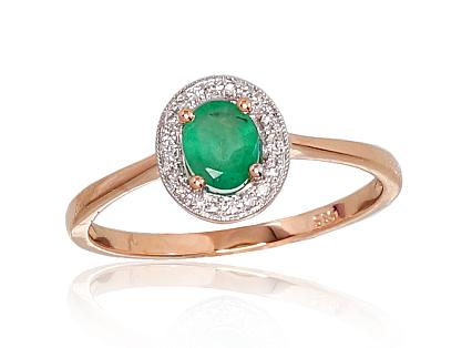 Red gold ring with diamonds and an emerald
