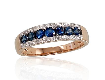 Ring aus Rotgold mit Diamanten und Saphiren