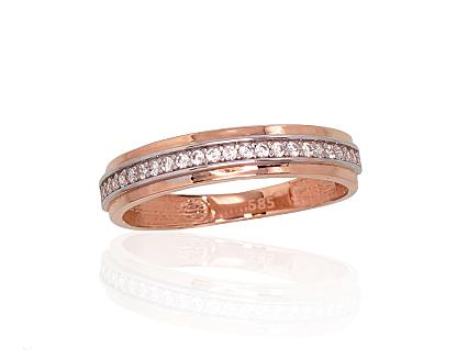 Ring aus Rotgold mit Zirkonia
