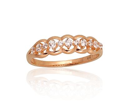 Red gold ring with zirconias