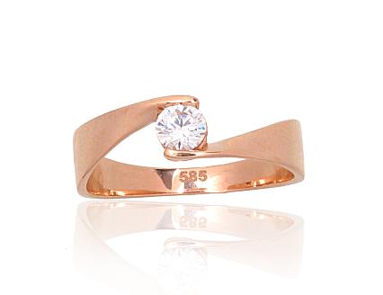 Ring aus Rotgold mit Zirkonia
