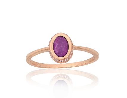 Ring aus Rotgold mit Zirkonia und Amethysten