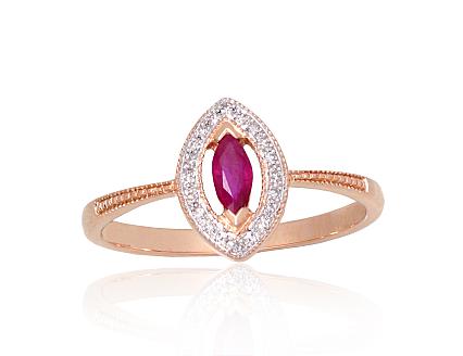 Ring aus Rotgold mit Diamanten und Rubin