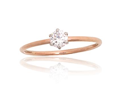 Ring aus Rotgold mit Zirkonia