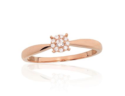 Ring aus Rotgold mit Zirkonia