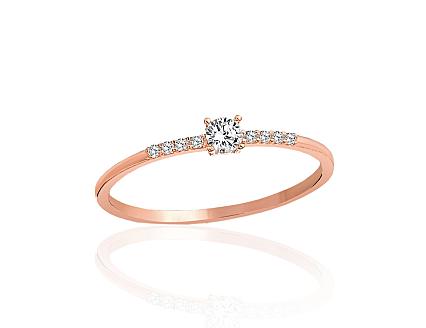 Ring aus Rotgold mit Zirkonia