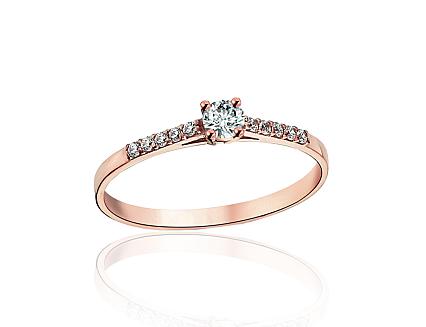 Ring aus Rotgold mit Zirkonia