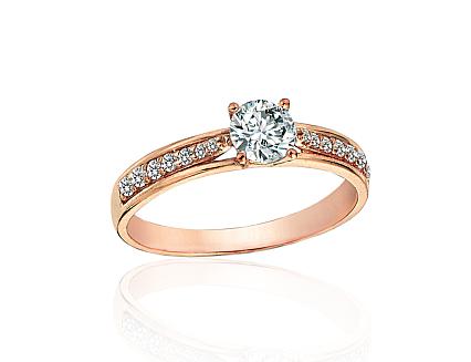 Red gold ring with zirconias