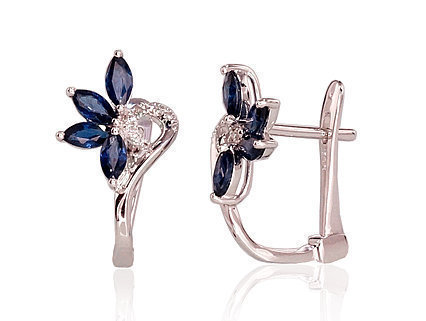 White gold earrings with diamonds and sapphires