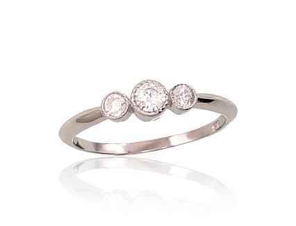 Ring aus Silber mit Zirkonia