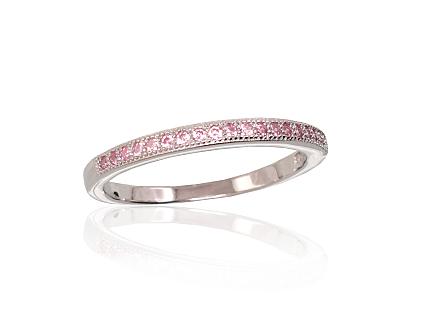 Silver ring with zirconias