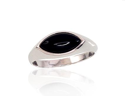 Ring aus Silber mit Onyxen