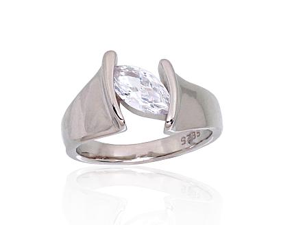 Ring aus Silber mit Zirkonia