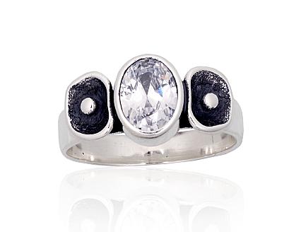 Ring aus Silber mit Zirkonia