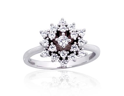 Ring aus Silber mit Zirkonia