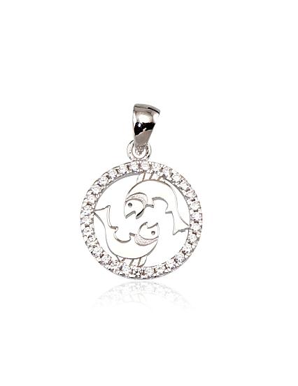 Silver pendant with zirconias
