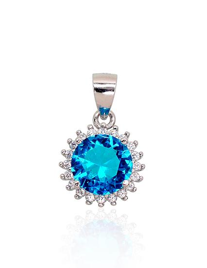 Silver pendant with zirconias